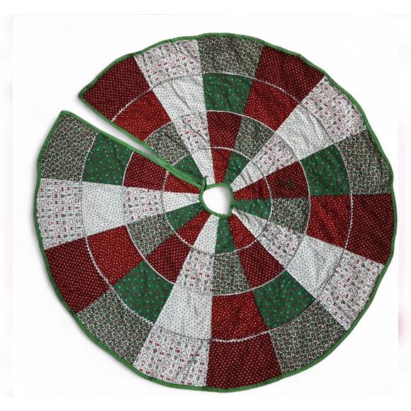 Vintage Handmade Patchwork Christmas Tree Skirt Lace Trim  VTG Handmade Quilted Christmas Tree Skirt Patchwork Cottagecore Monogrammed “L”